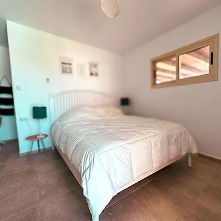 Paphos 4 Bedrooms Daire Konia